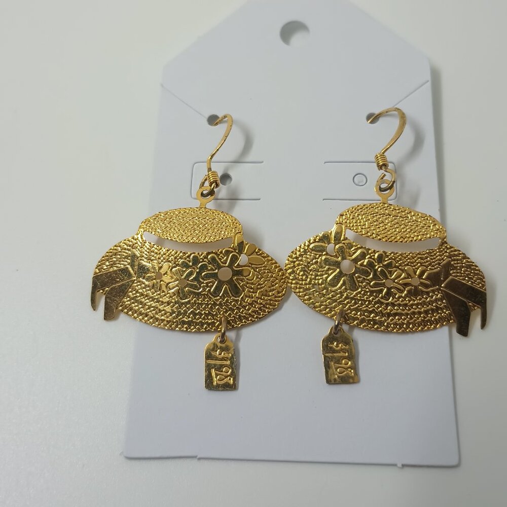 "Minnie Pearl" $1.98  Price Tag Gold Tone Hat Earrings.